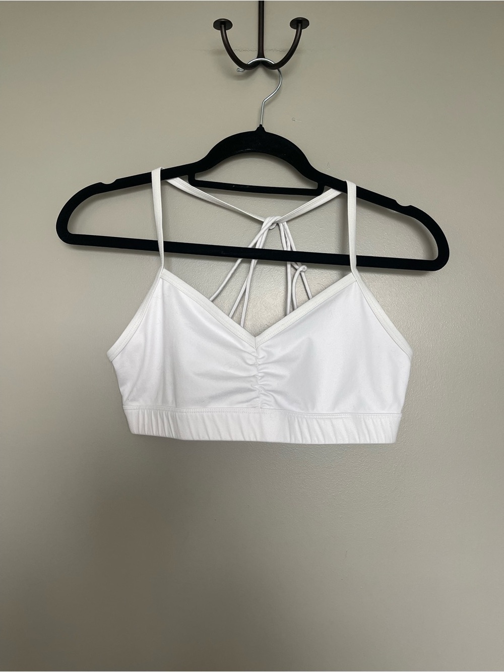ALO Yoga White Strappy Sports Bra - Picture 2 of 6